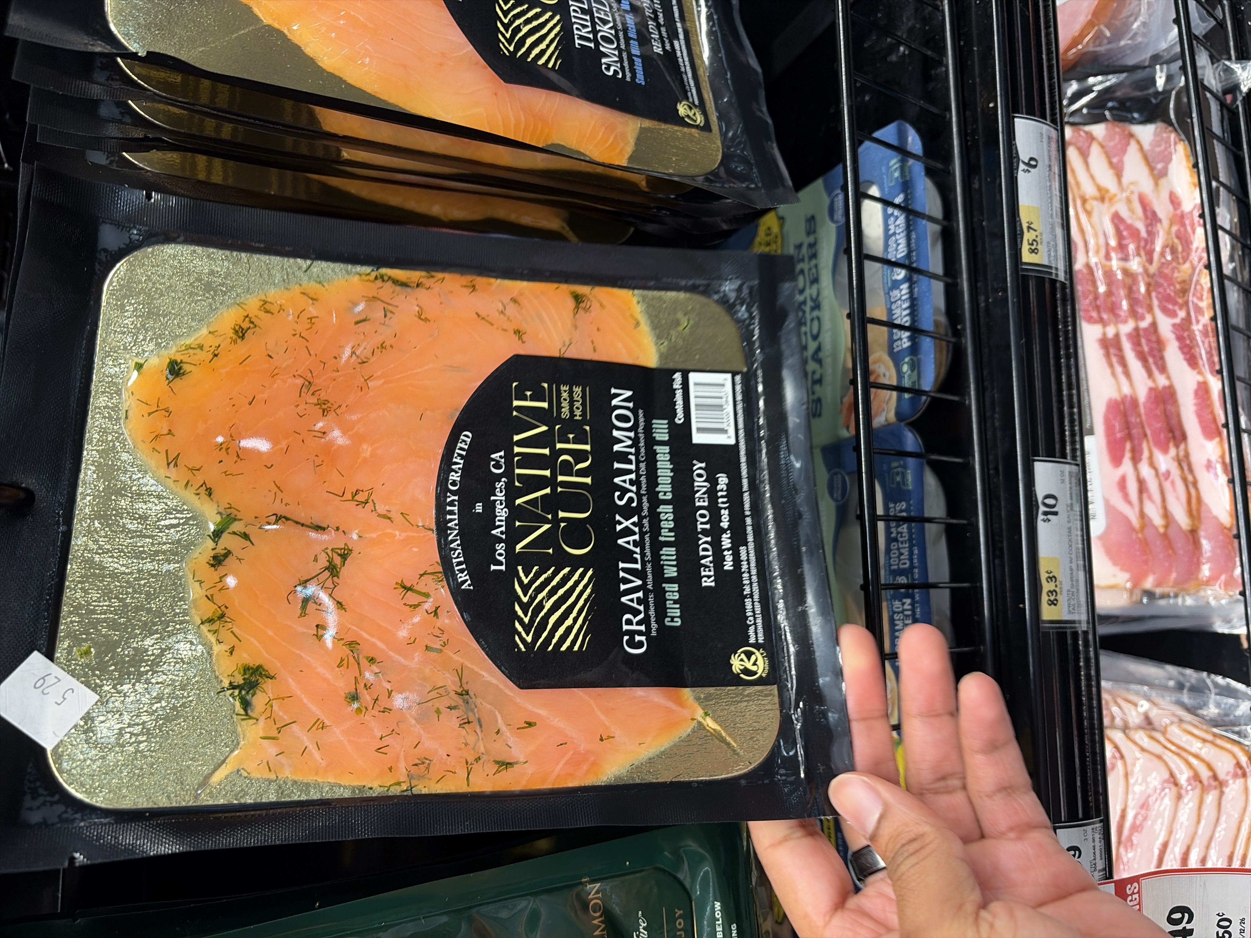 Gravlax Salmon (cured with Chopped Dill)