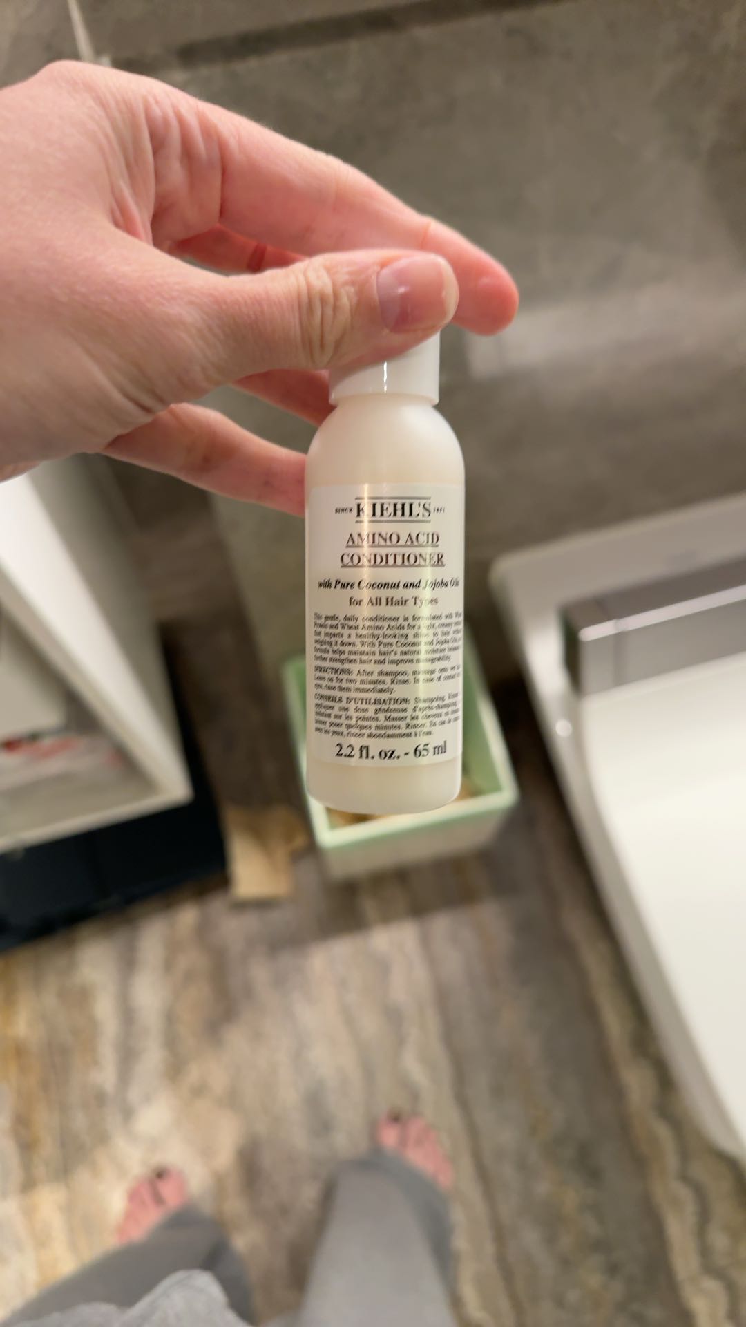  Kiehls Amino Acid Conditioner 2.2 Fl.Oz / 65 Ml - Travel Size 