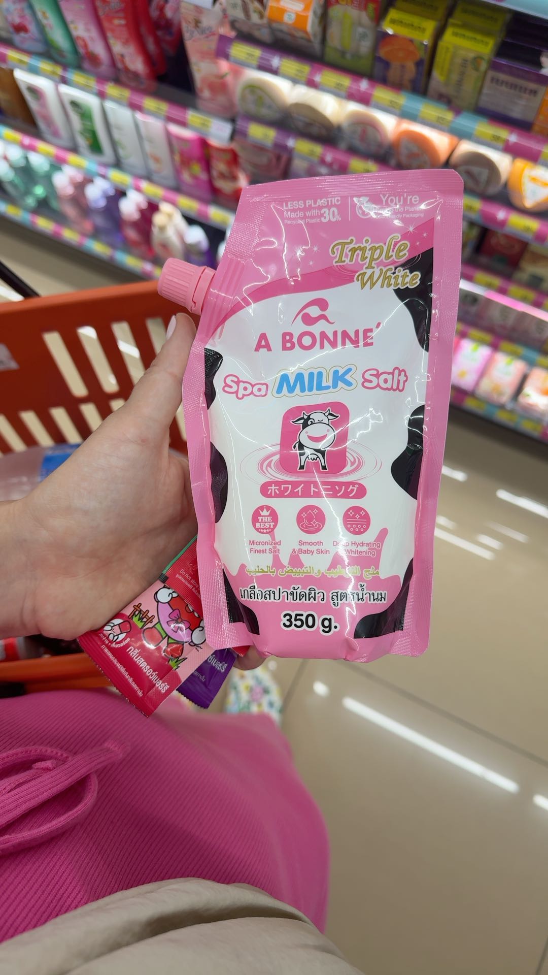A Bonne Spa Milk Salt Moisturizing Bath Salt 380g