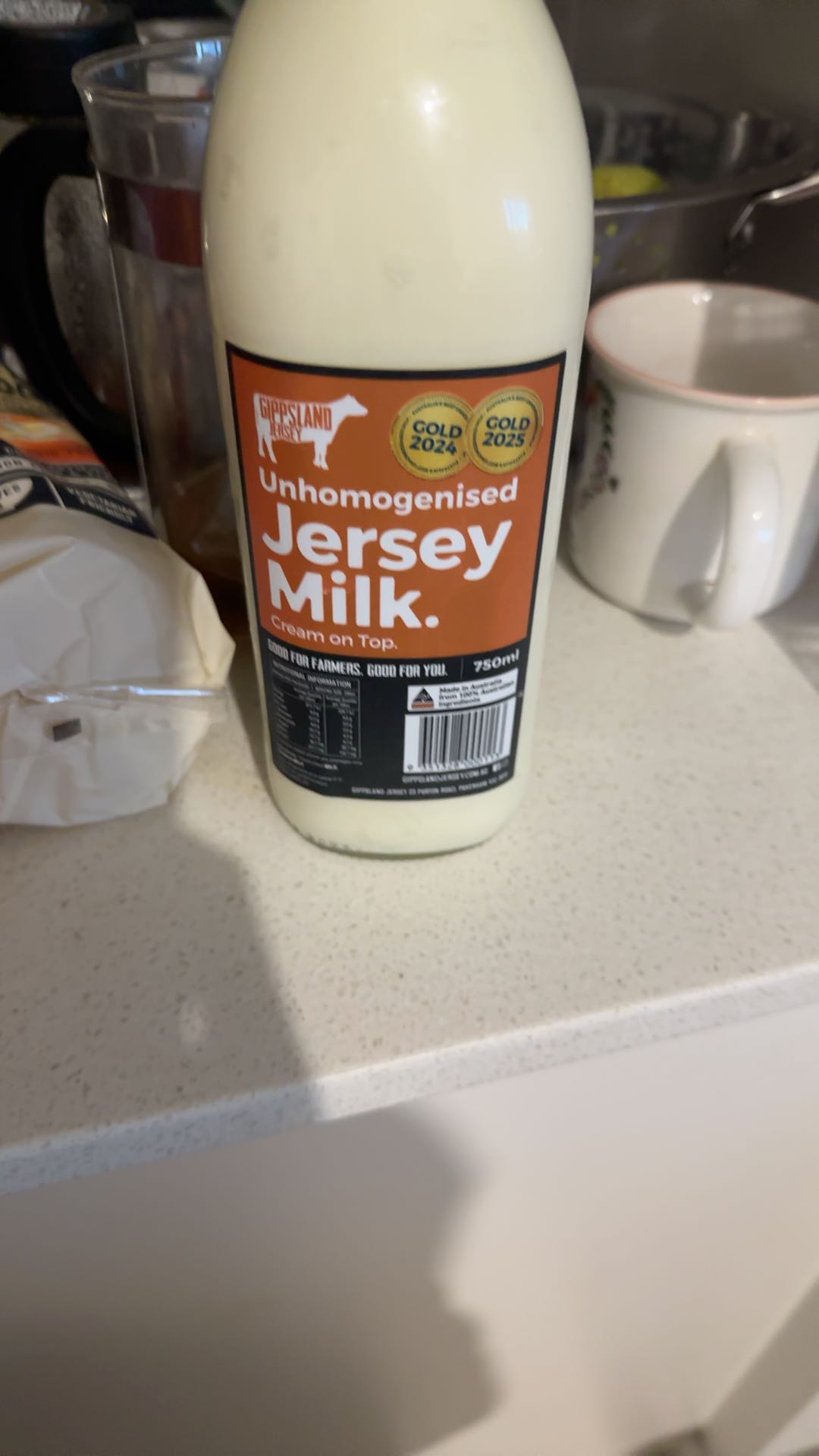 Unhomogenised Jersey Milk